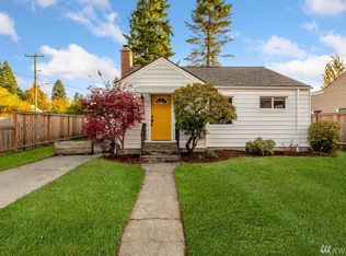 3555 NE 87th St, Seattle, WA 98115