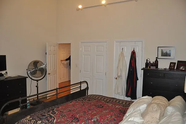 Rented by Skygroup Realty | media 10