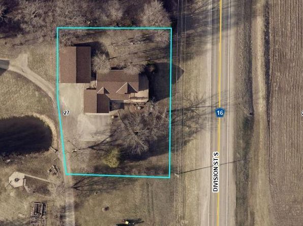 807 Division St, Morristown, MN 55052