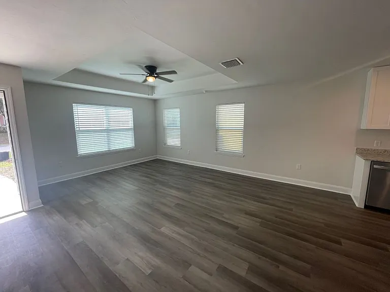 6542 NW 109th Pl — Photo 21