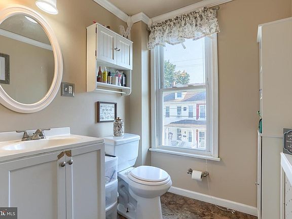 3rd image of 123 Canal St #1