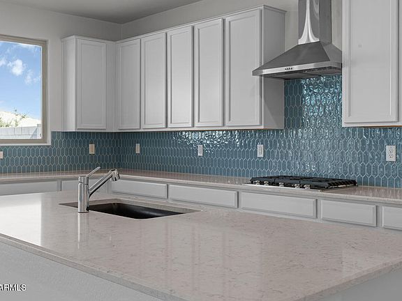 2nd image of 3040 W LA MIRADA Drive