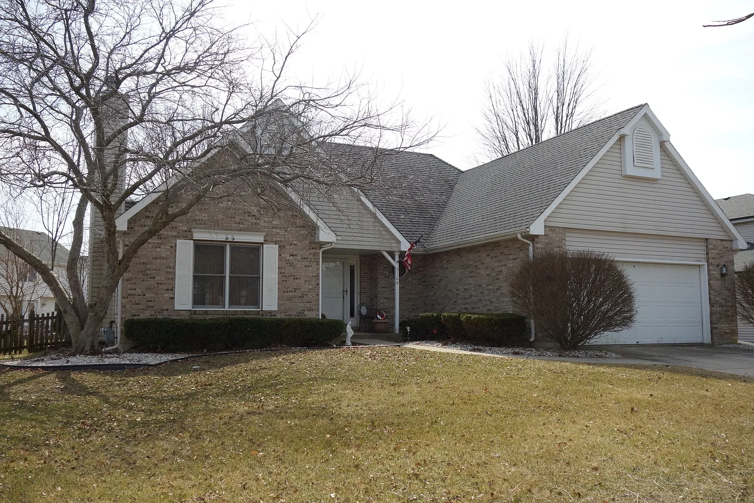 5108 Brighton Ln photo 1