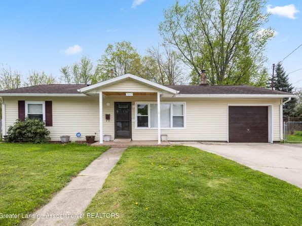 5017 Kessler Dr, Lansing, MI 48910