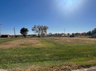 Cornell St, Eldon, IA 52554