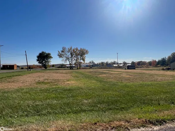 Cornell St, Eldon, IA 52554