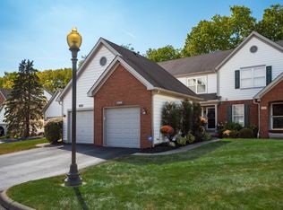 5385 Reston Park Dr, Columbus, OH 43235