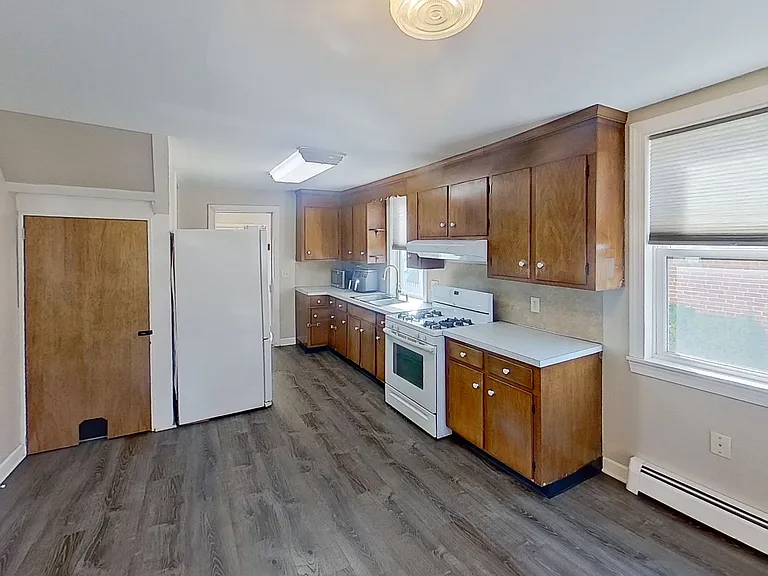61 Berlin St — Photo 3
