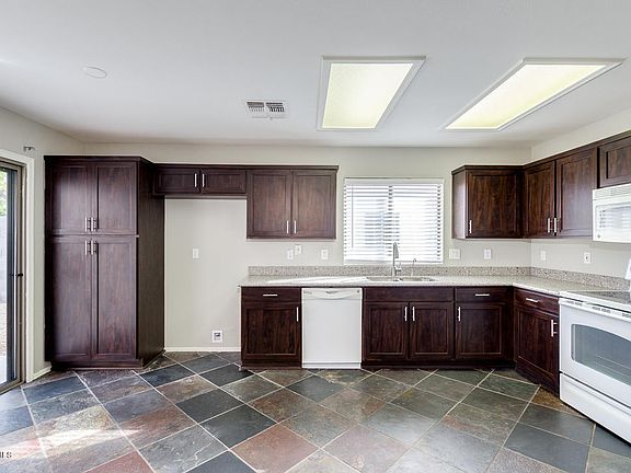 4th image of 5710 E Florian Cir