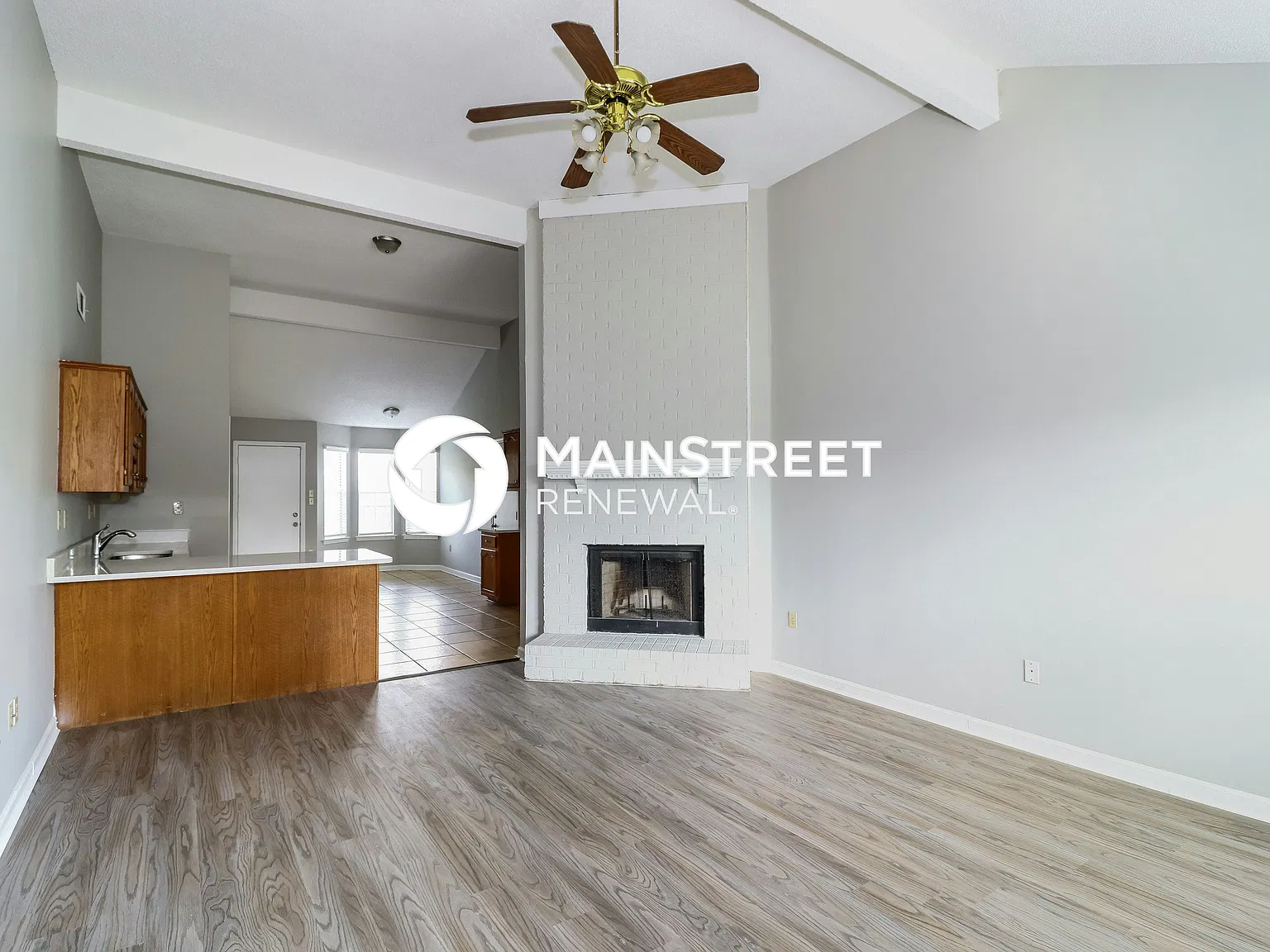 5336 Timber Ridge Dr — Photo 2