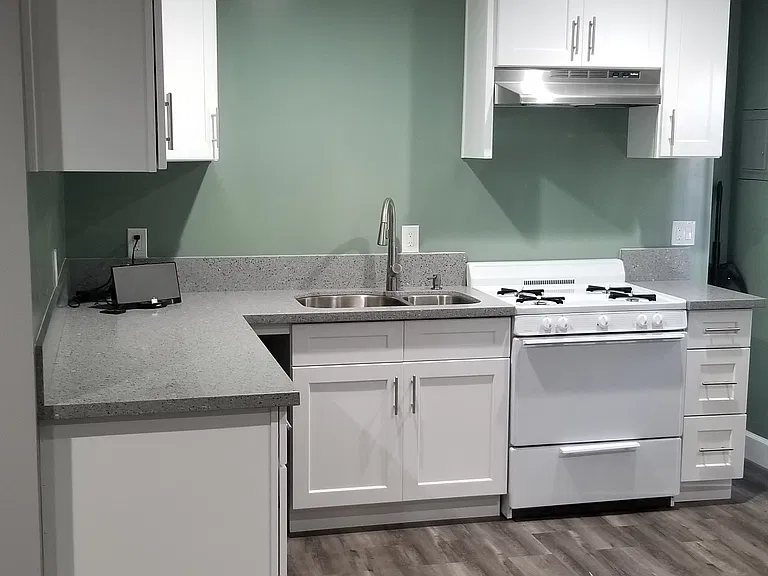 6302 S Rimpau Blvd #1/2 — Photo 1