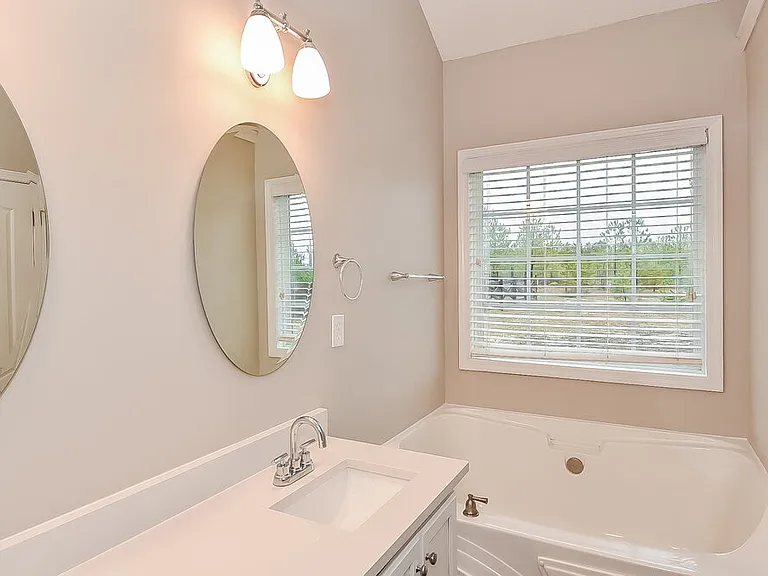 240 Raleigh Way — Photo 9