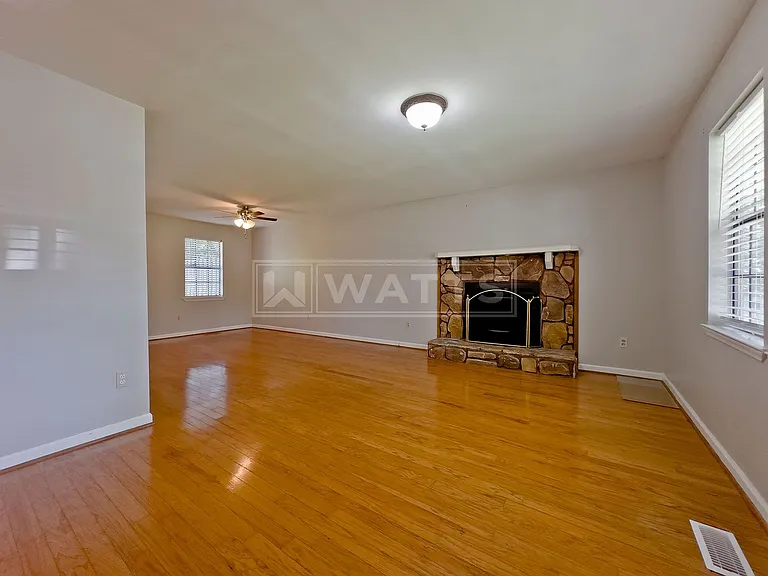 3803 Crosby Dr — Photo 5