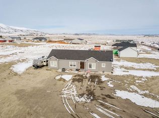 5 Lakota Dr, Rock Springs, WY 82901