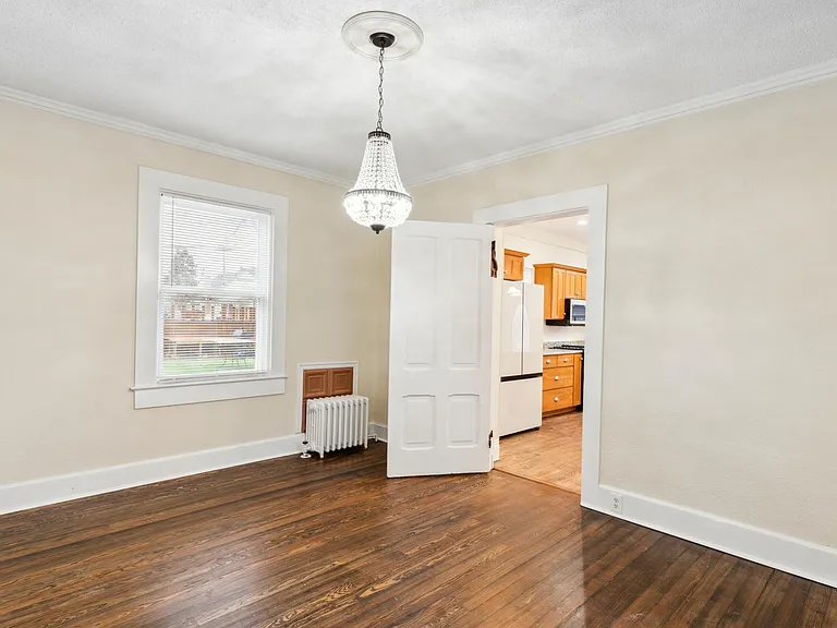 1023 N Weber St — Photo 20