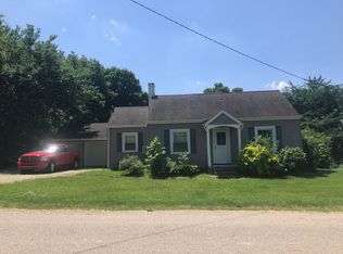 323 W Woodford St, Washburn, IL