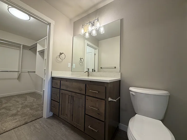 4025 Filbert St NE — Photo 27