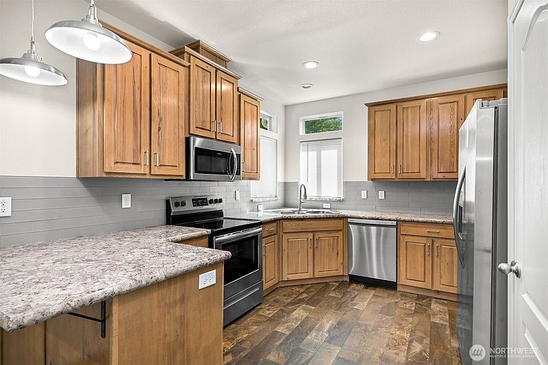2nd image of 4672 Birch Bay Lynden Road #89