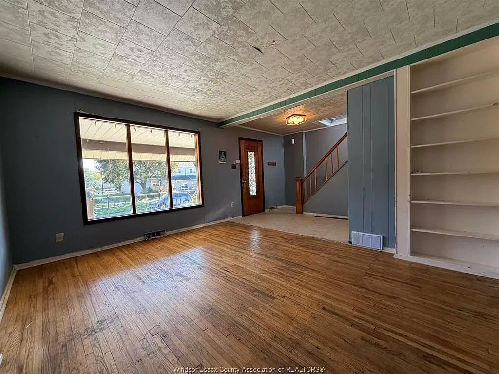 4 bed, 1.5 bath, $1,600 — Photo 3