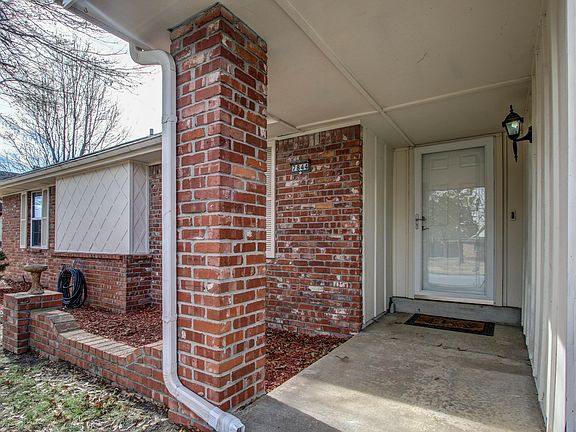 2nd image of 7844 S 70th Ave E