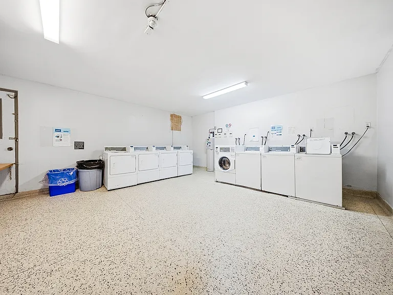 76 Parkwoods Village Dr — Photo 10