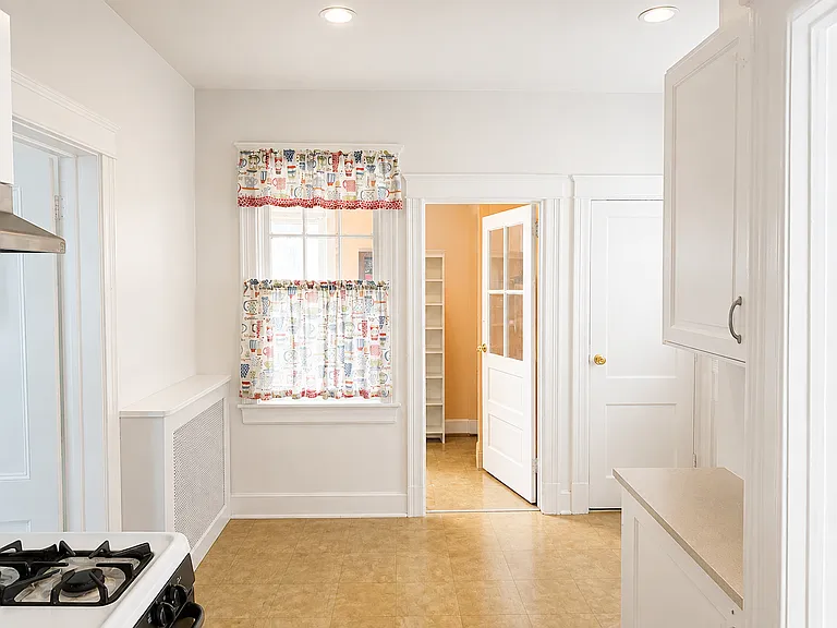 2054 Watson Ave #2 — Photo 6