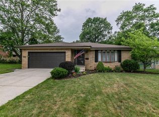 6250 Cabrini Ln, Seven Hills, OH 44131