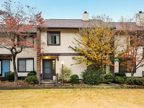 2216 Mount Haven Dr APT 20, Dalton, GA 30720