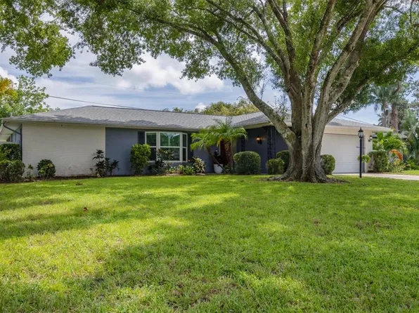 4964 Live Oak Dr, Sarasota, FL 34232