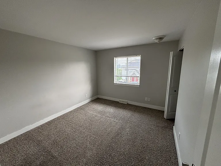 3222 Coach Ln SE — Photo 10