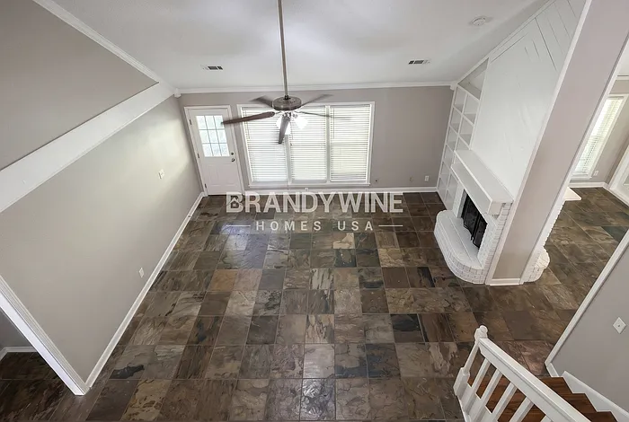 8606 Dena Cv W — Photo 4