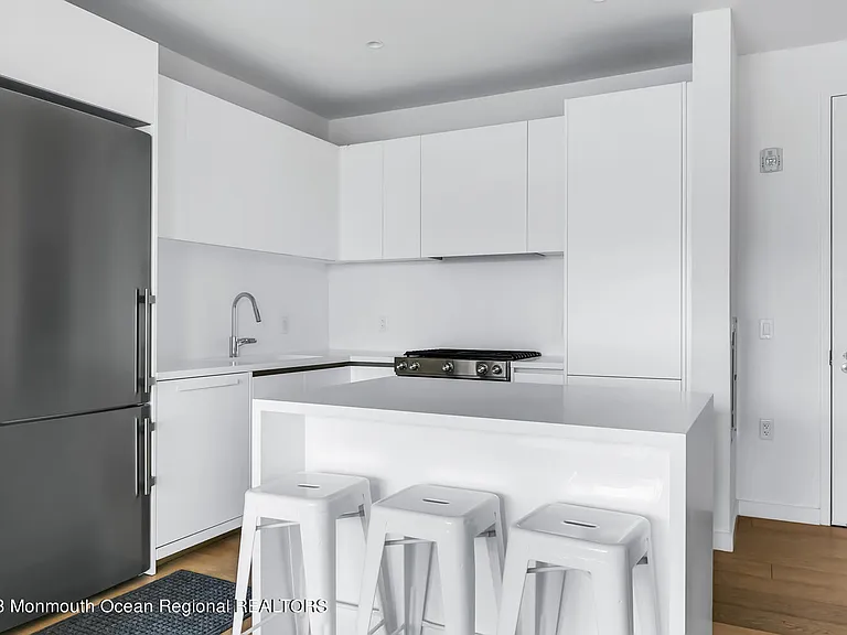 601 Heck St #304 — Photo 11