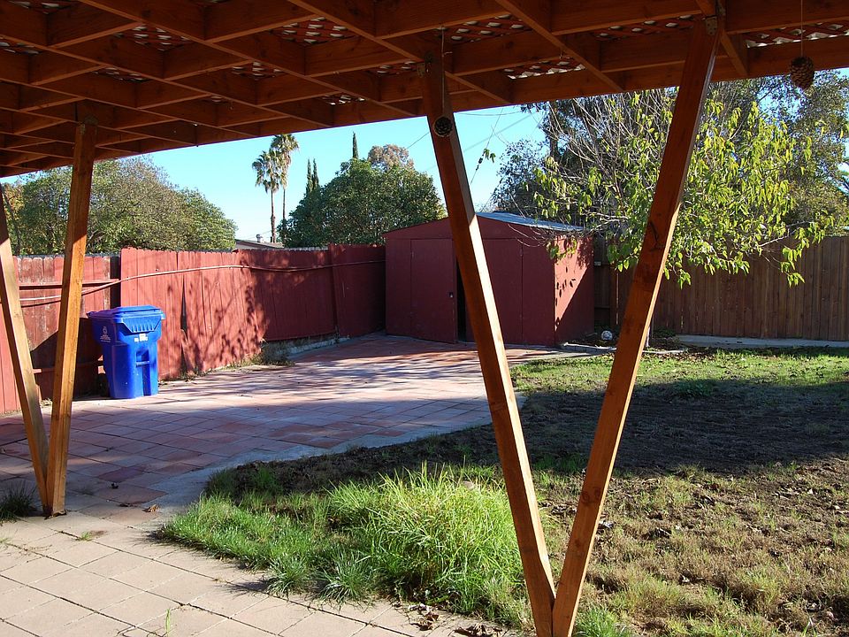 2nd image of 5111 Diane Ave