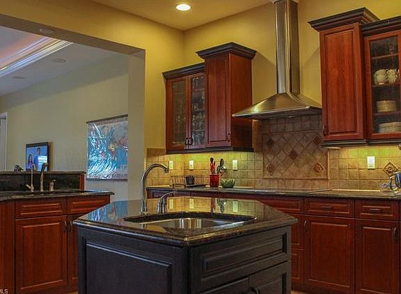 3rd image of 14673 Beaufort Cir