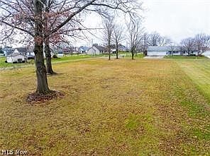 2nd image of 428 Overlook Dr