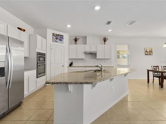 3rd image of 3113 Winesap Way