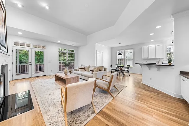 42 Cheswick Pl — Photo 11