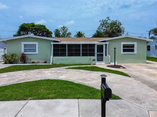 5672 62nd Way N, Saint Petersburg, FL 33709