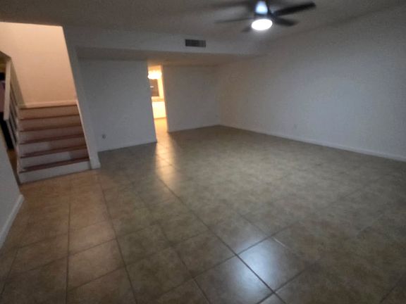 5th image of 2125 E Dunbar Dr