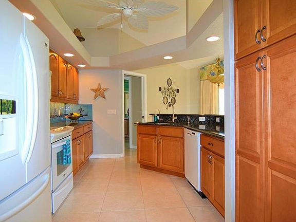 5th image of 7942 SW Sunny Oaks Dr