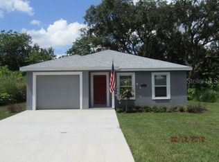 702 NE 11th Ave, Mulberry, FL 33860