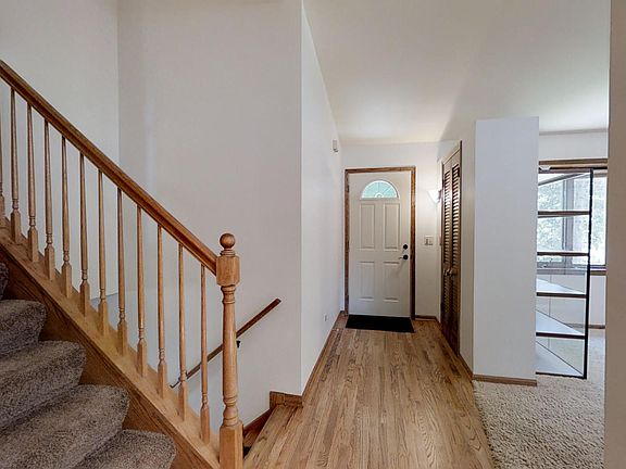 3rd image of 35196 N Rand Hill Dr