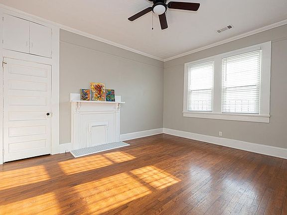 2nd image of 110 Comer St