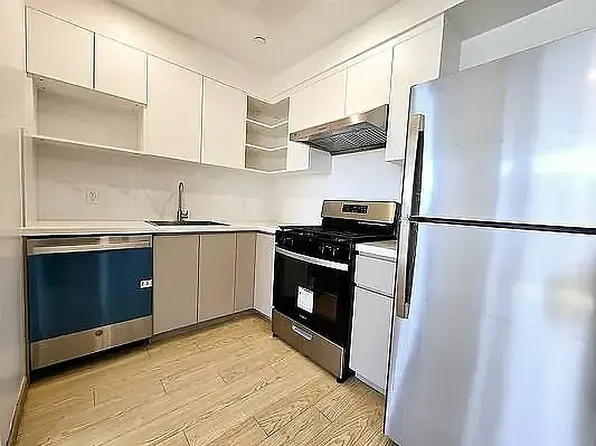 6020 3rd Avenue image 5 of 19