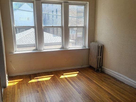 3rd image of 1916 N Drake Ave APT 1W
