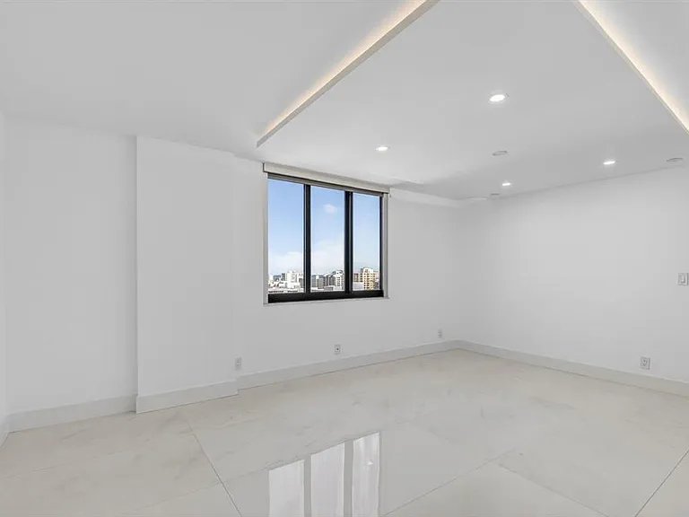3420 S Ocean Blvd #PHT — Photo 11