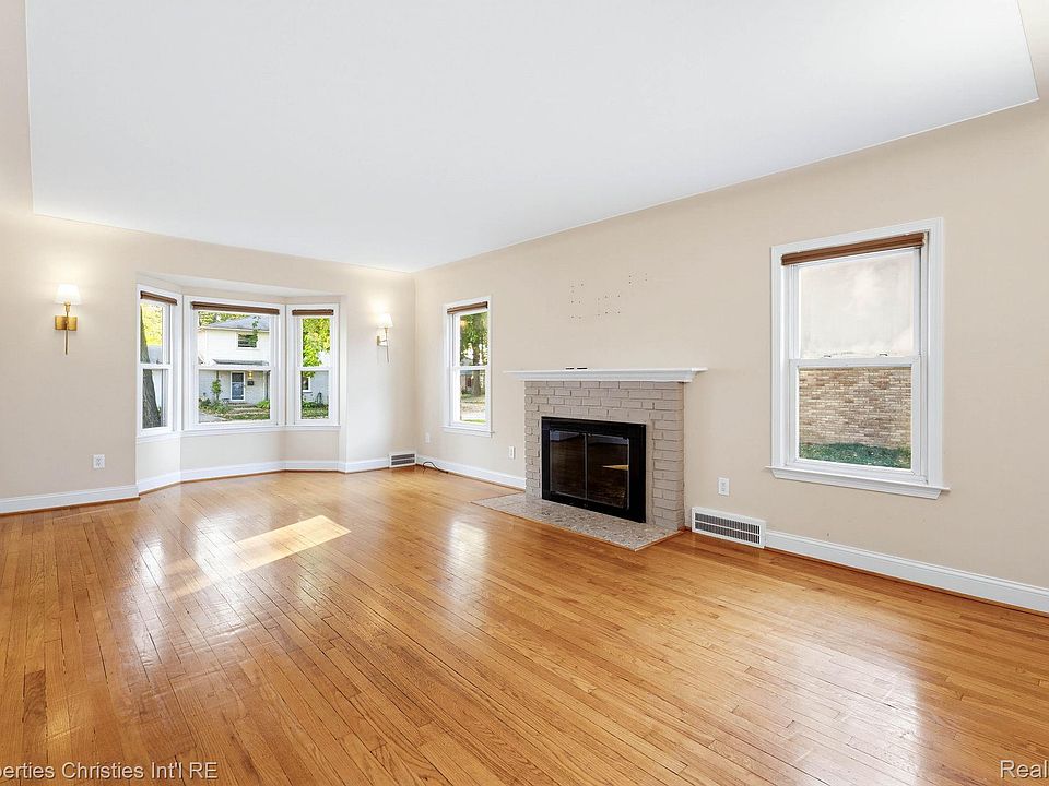 321 Fisher Ct, photo 10