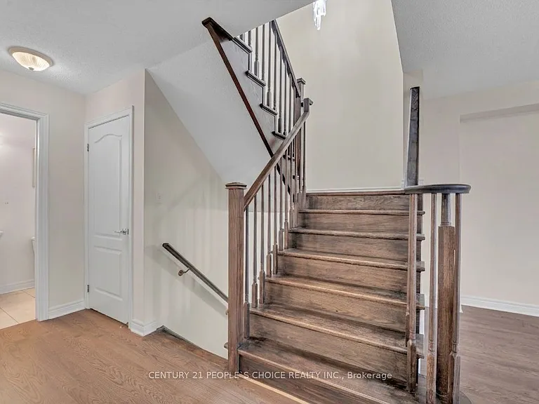 48 Colonel Lyall St — Photo 11