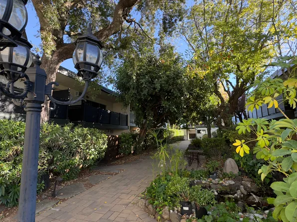 1855 Trinity Ave, Walnut Creek, CA