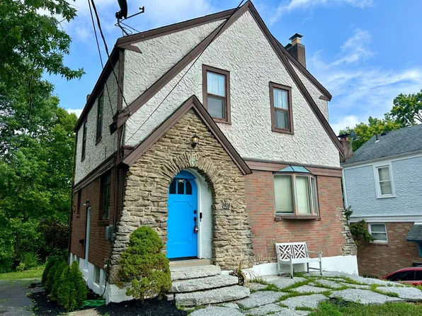 910 Kreis Ln, Cincinnati, OH 45205